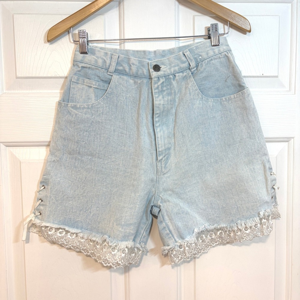 Adriana Vintage 90s High Waisted Light Wash Denim Shorts Lace Trim Lace Up 9/10‎